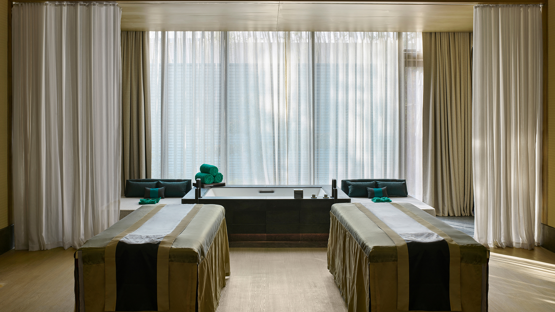 BTCNYL-SPA Treatment Room